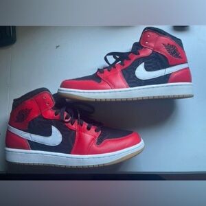 Nike Air Jordan 1 Mid Christmas